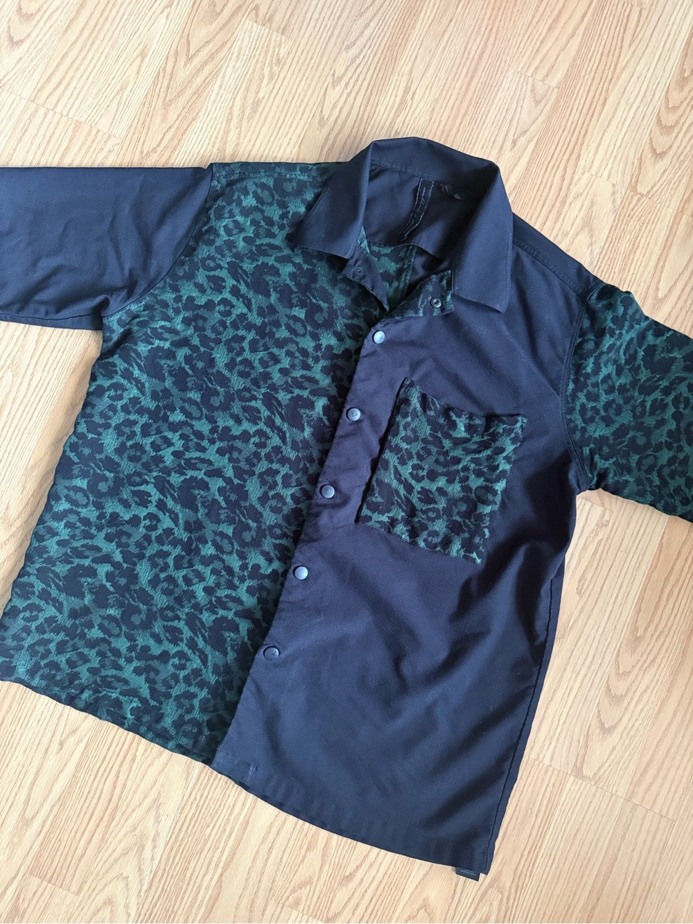 ASOS Green Leopard Print Button Up Shirt Mens Large Black Animal Print Clubwear